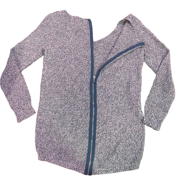 DYNAMITE HIGH-LOW SWEATER SIZE S BLUISH/TURQUOISE IN COLOUR - Picture 11 of 12